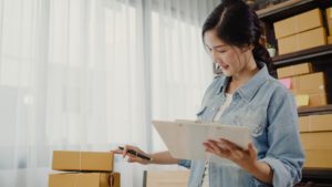 Gestão de estoque para e-commerce: como esse departamento se relaciona com a área financeira?